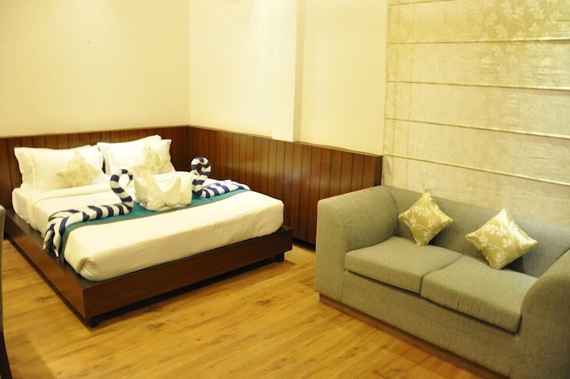 Sukhmantra Resort & Spa Candolim Exterior photo